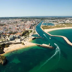 https://c27-torraltinha-way-apartment.hotelaalgarve.com